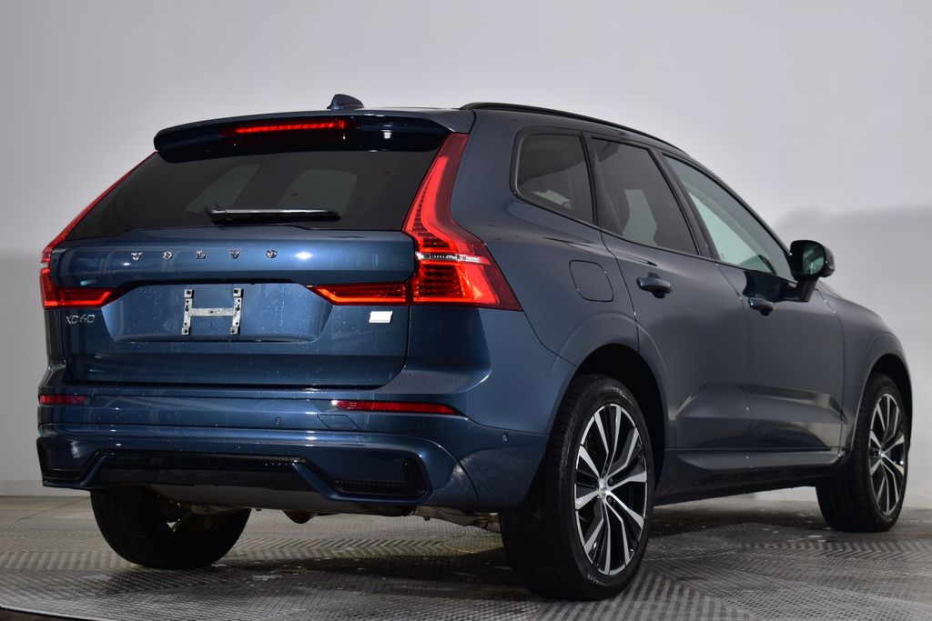 Thumbnail: 2023 Volvo XC60 - 5
