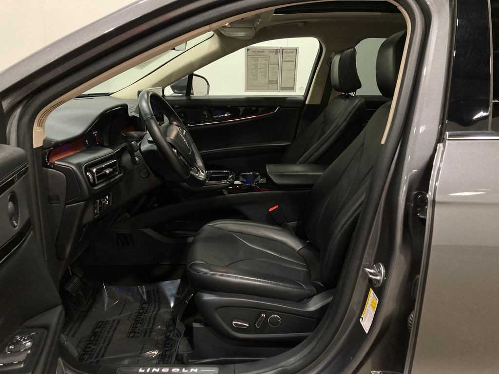 2021 Lincoln Nautilus Reserve