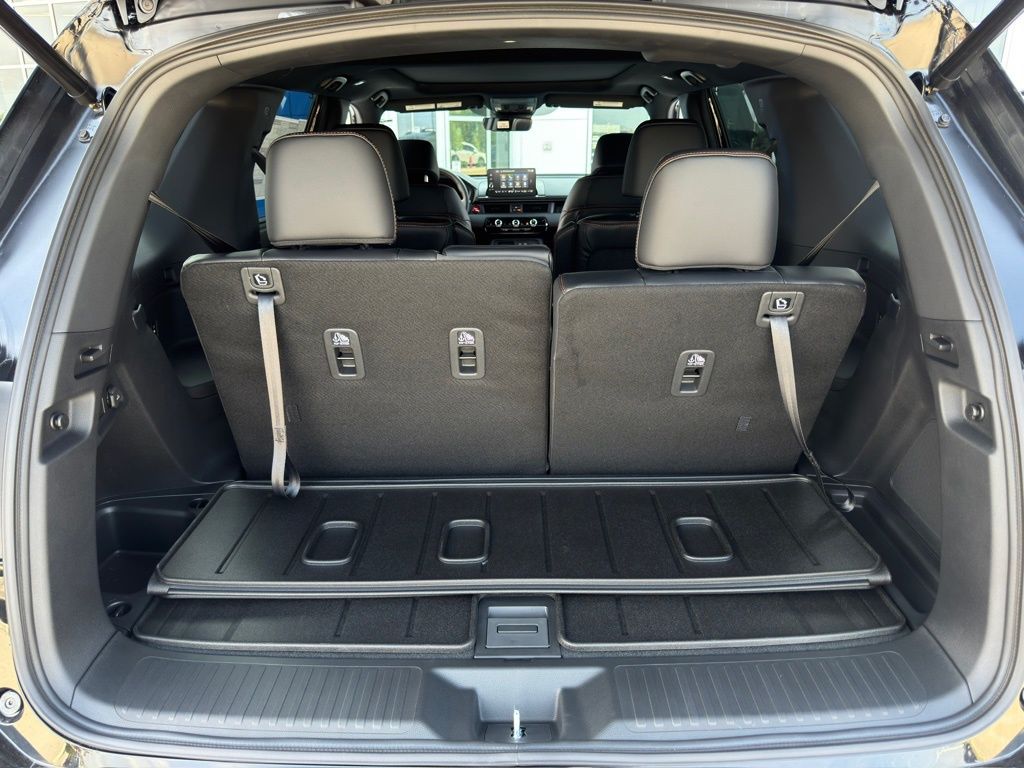 2025 Honda Pilot TrailSport Black at Community Honda