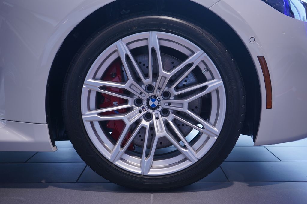 Thumbnail: 2025 BMW M2 - 2