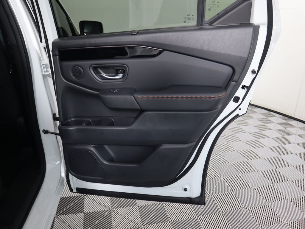 Thumbnail: 2025 Honda Pilot - 28