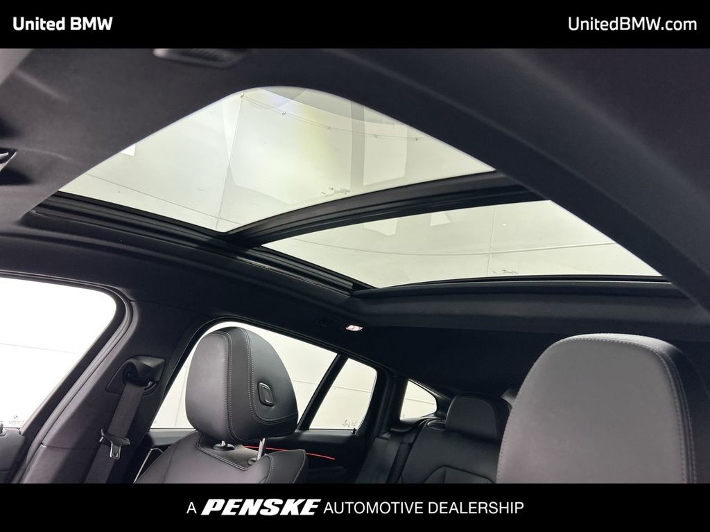 Thumbnail: 2025 BMW X4 - 20