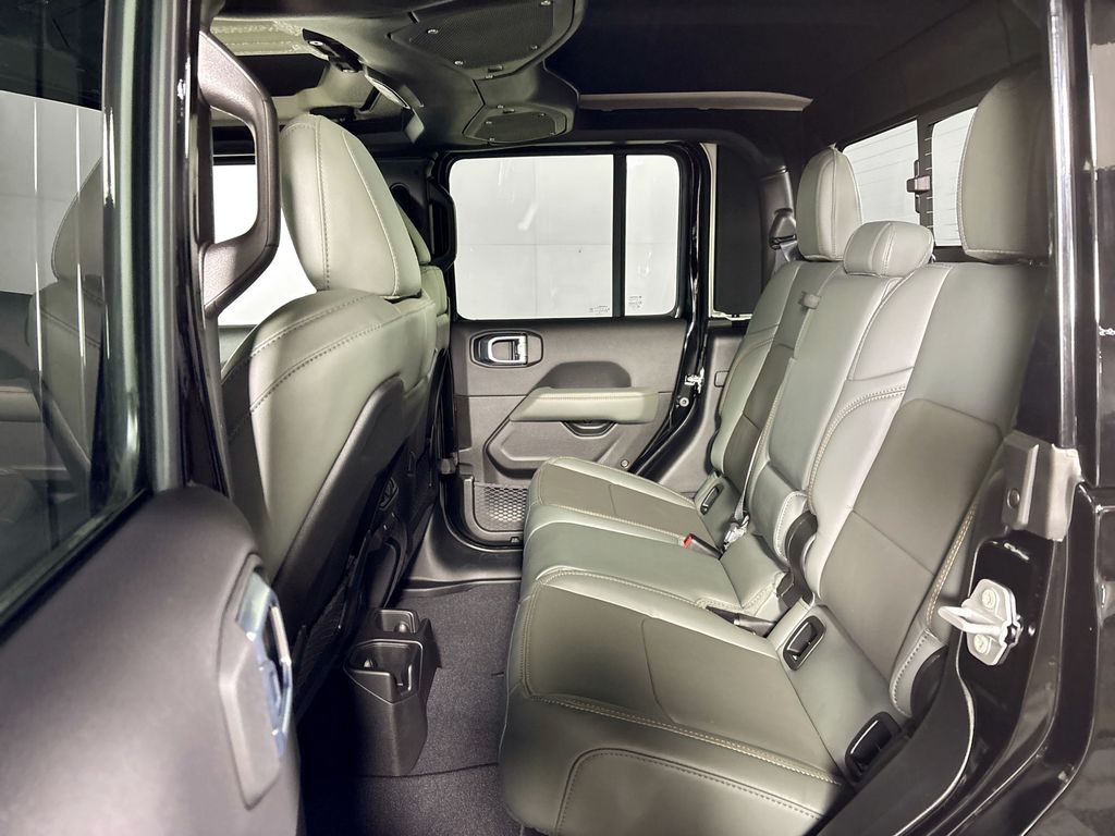 2026 Jeep Gladiator Mojave X