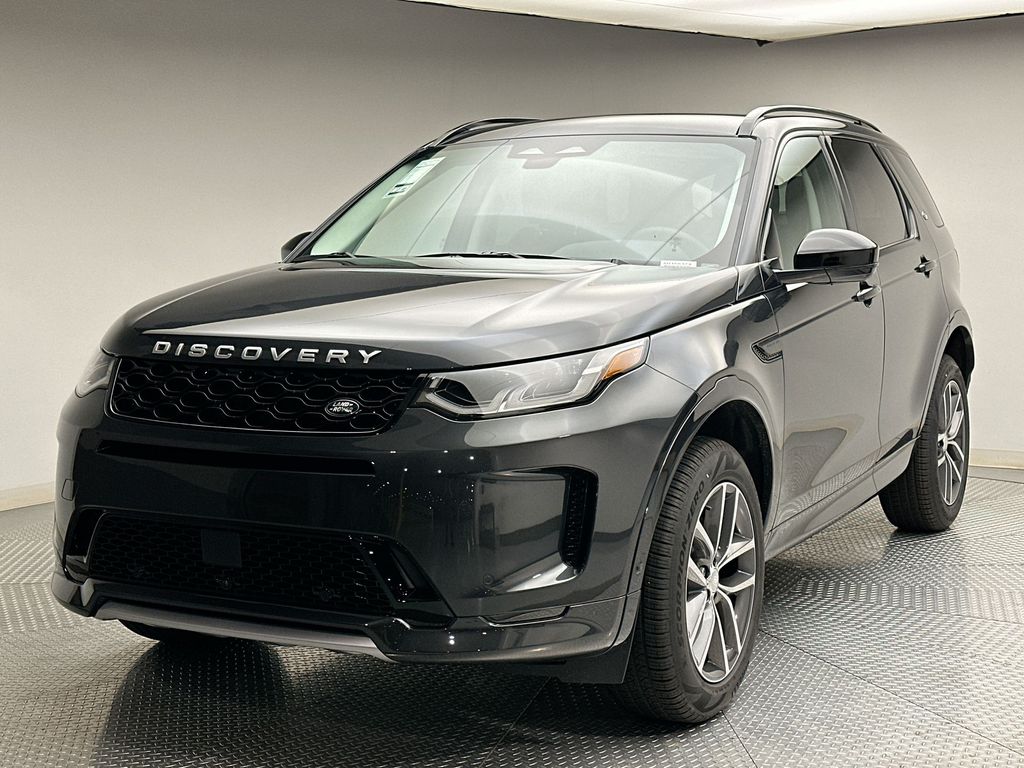 2025 Land Rover Discovery Sport S -
                Englewood, NJ