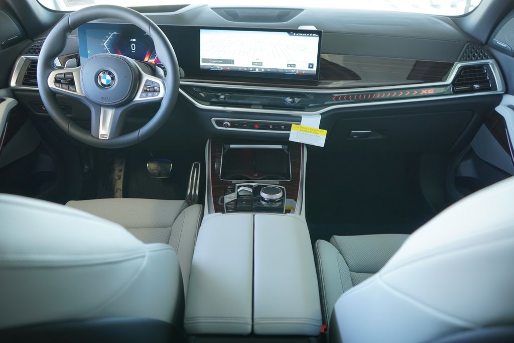 Thumbnail: 2026 BMW X5 - 14