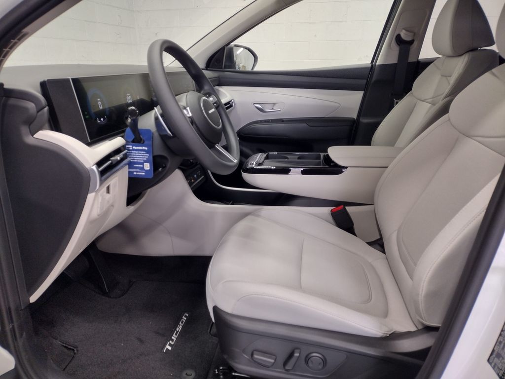 2026 Hyundai Tucson Hybrid SEL