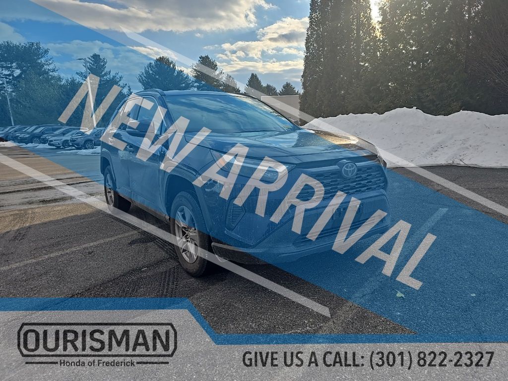 2025 Toyota RAV4 XLE AWD