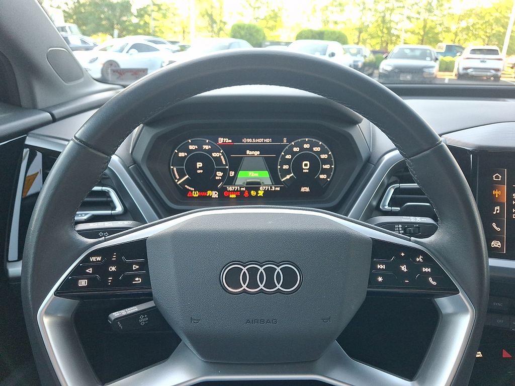 Thumbnail: 2023 Audi Q4 e-tron - 19