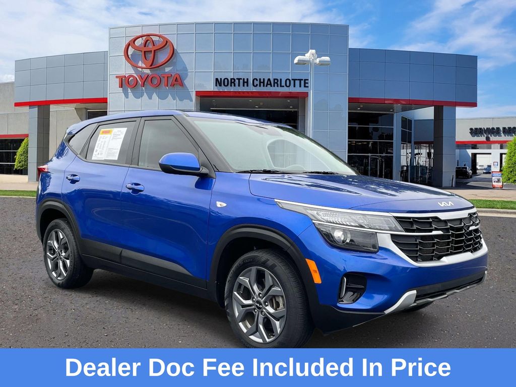 Neptune Blue 2024 Kia Seltos LX AWD SUV / Crossover All-Wheel Drive Continuously Variable Transmission