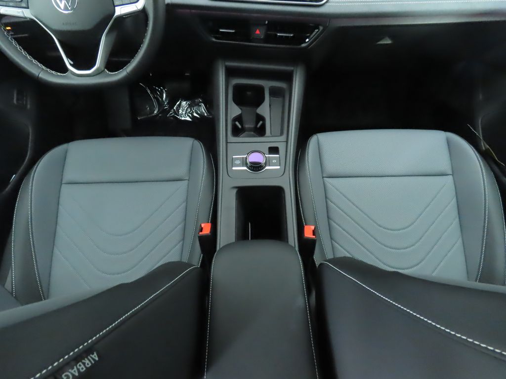 Thumbnail: 2025 Volkswagen Tiguan - 17