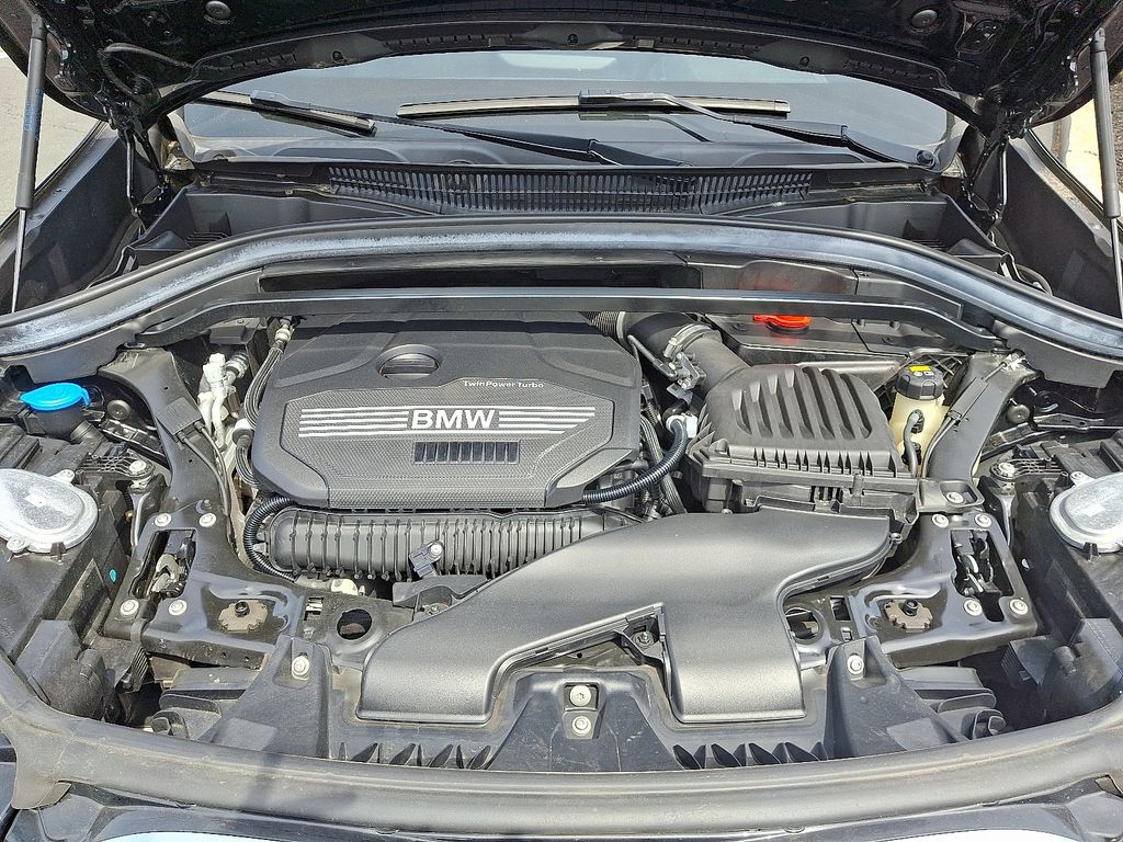 2021 BMW X1 xDrive28i 30