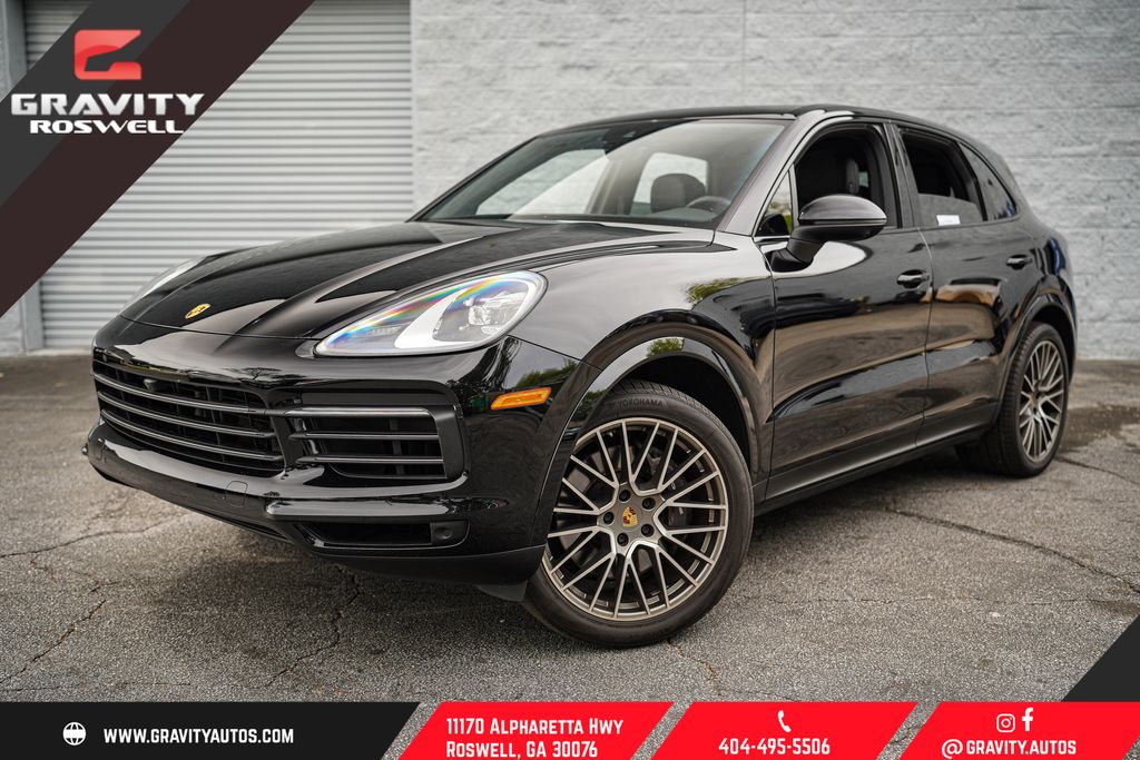 Black 2022 Porsche Cayenne Platinum Edition AWD SUV / Crossover All-Wheel Drive 8-Speed Automatic