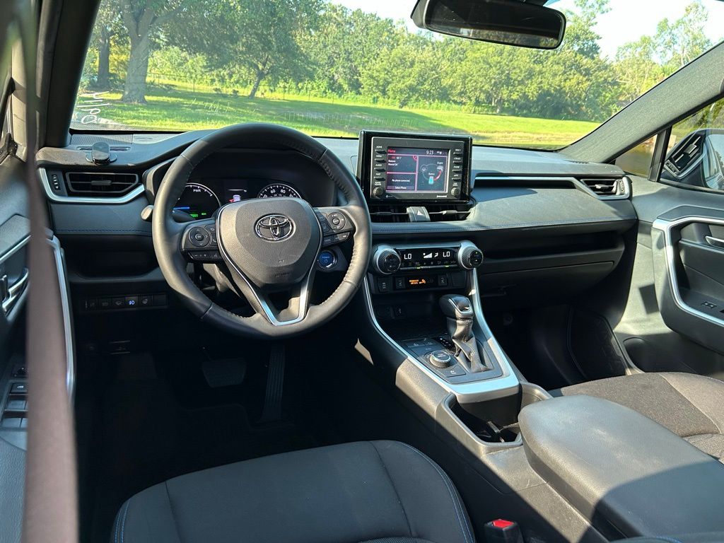 Thumbnail: 2022 Toyota RAV4 - 11