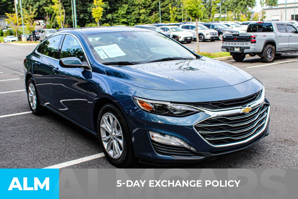 Used 2024 Blue Chevrolet LT image 3