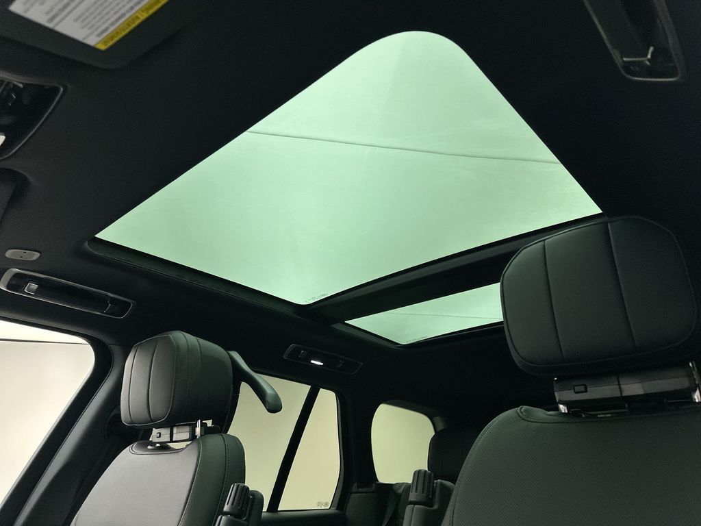 Thumbnail: 2026 Land Rover Range Rover - 19