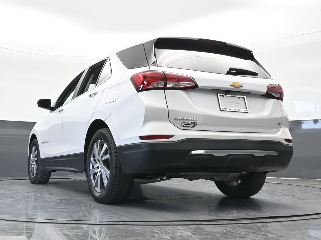 Used 2022 Iridescent Pearl Tricoat Chevrolet LT image 60