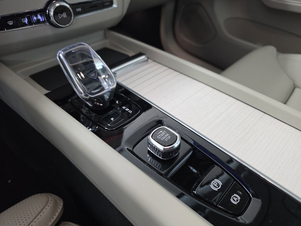 new 2026 Volvo XC60 car, priced at $61,155