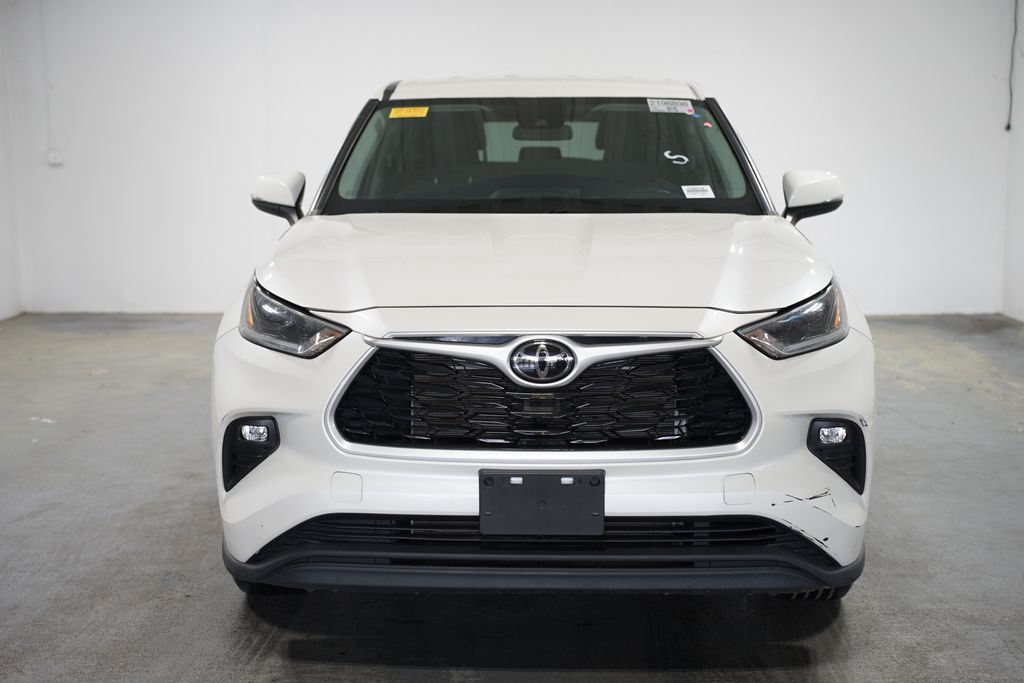 2021 Toyota Highlander LE 2