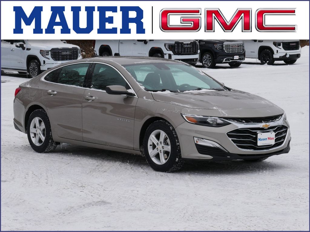 2024 Chevrolet Malibu LS FWD