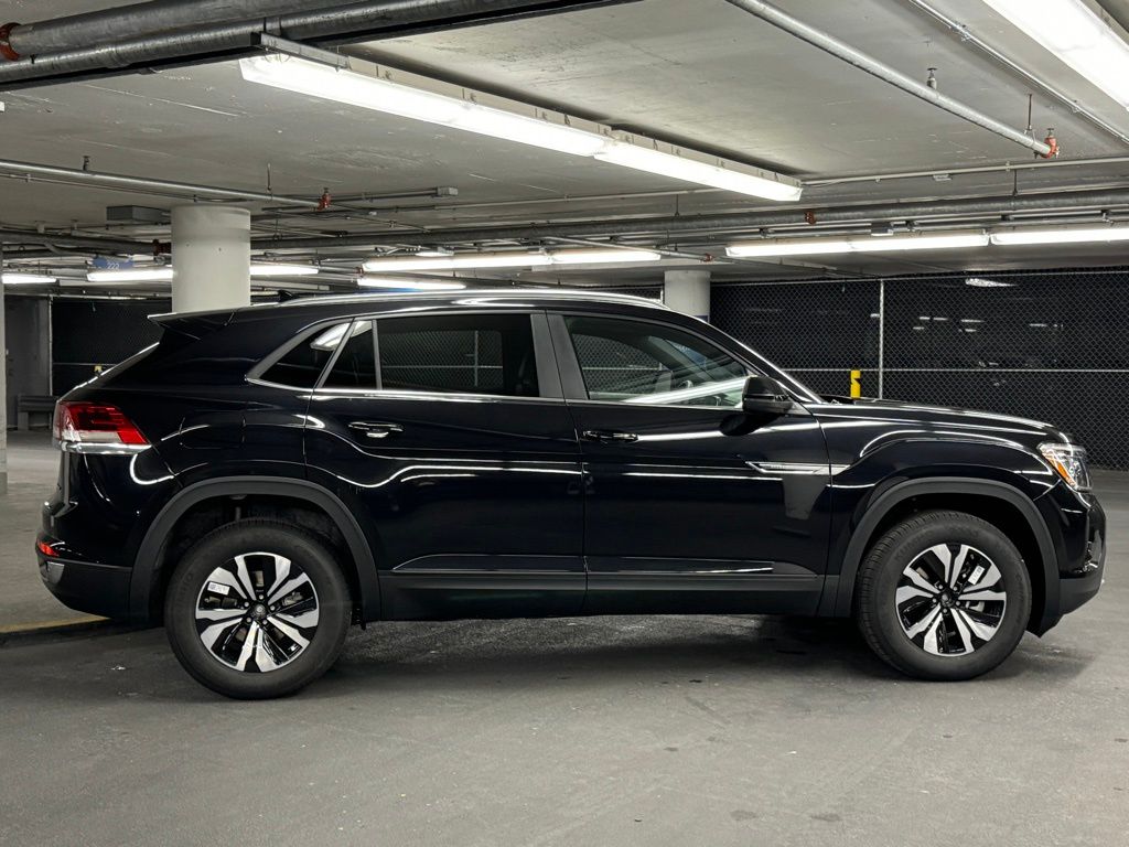 2024 Volkswagen Atlas Cross Sport 2.0T SE 31