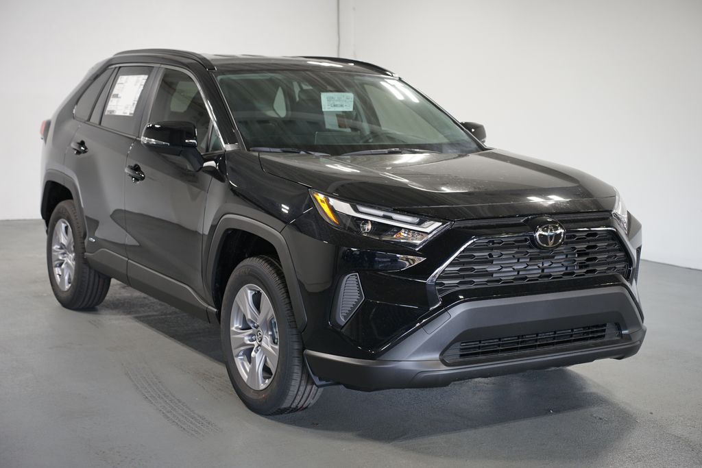 Thumbnail: 2025 Toyota RAV4 - 3