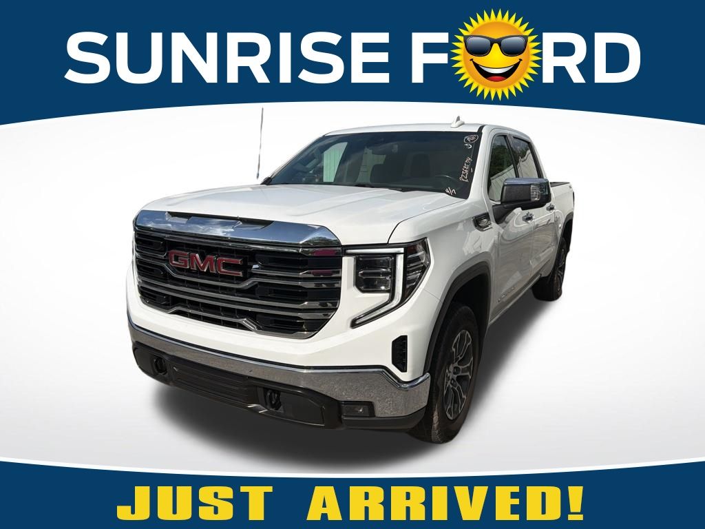 2024 GMC Sierra 4WD Crew Cab Short Box SLT's photo