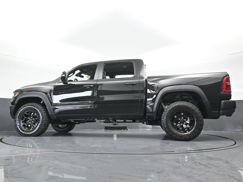 New 2026 Diamond Black Crystal Pearlcoat Ram RHO image 62