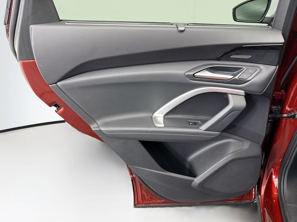 Thumbnail: 2025 Audi Q5 - 25