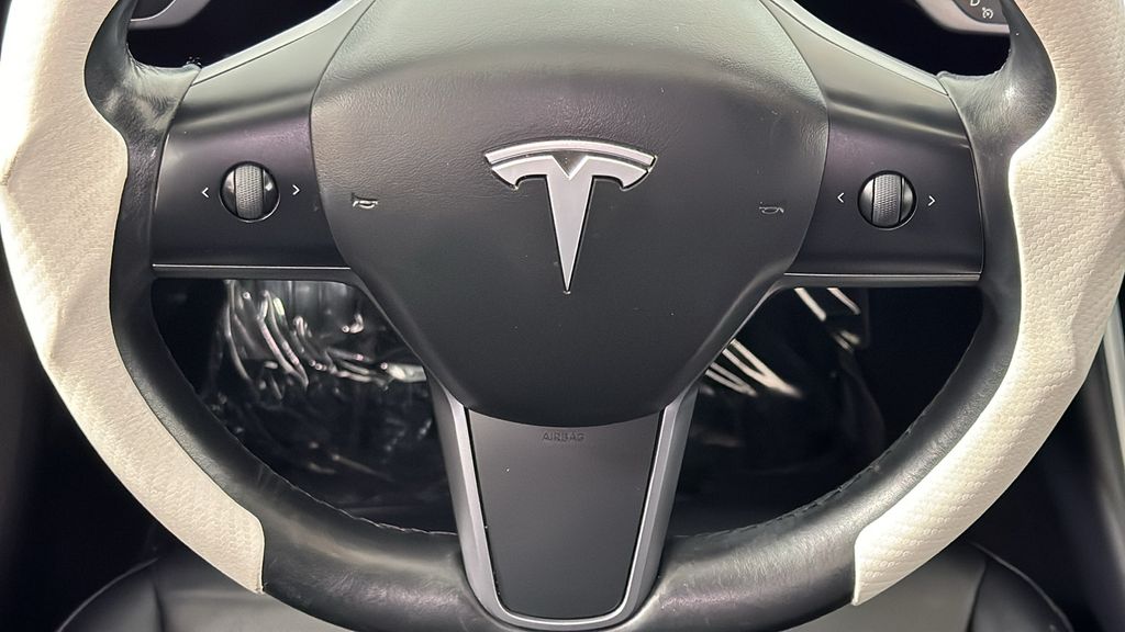 2018 Tesla Model 3 Mid Range 12