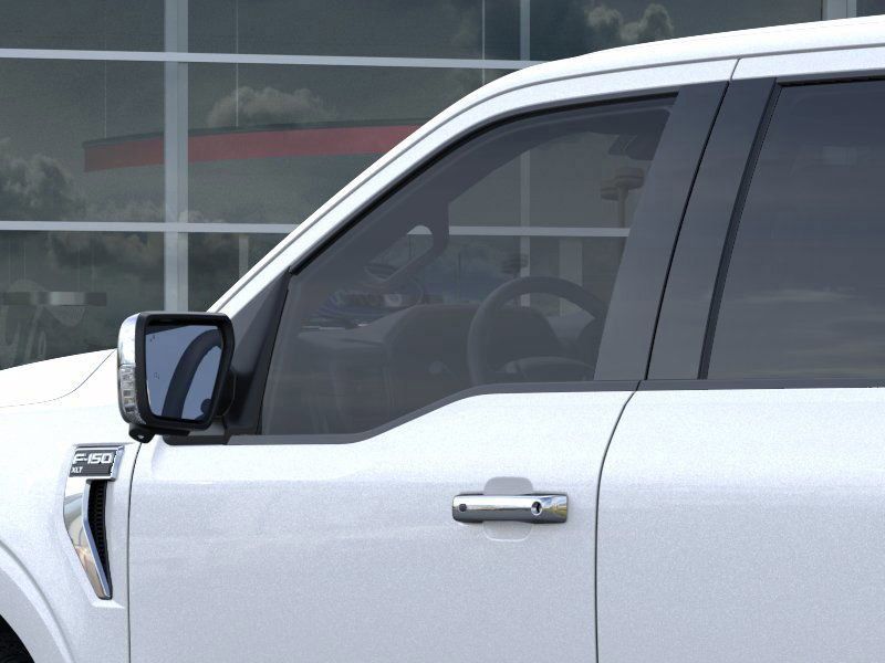 New 2025 Ford F-150 SuperCrew 5.5' Box XLT