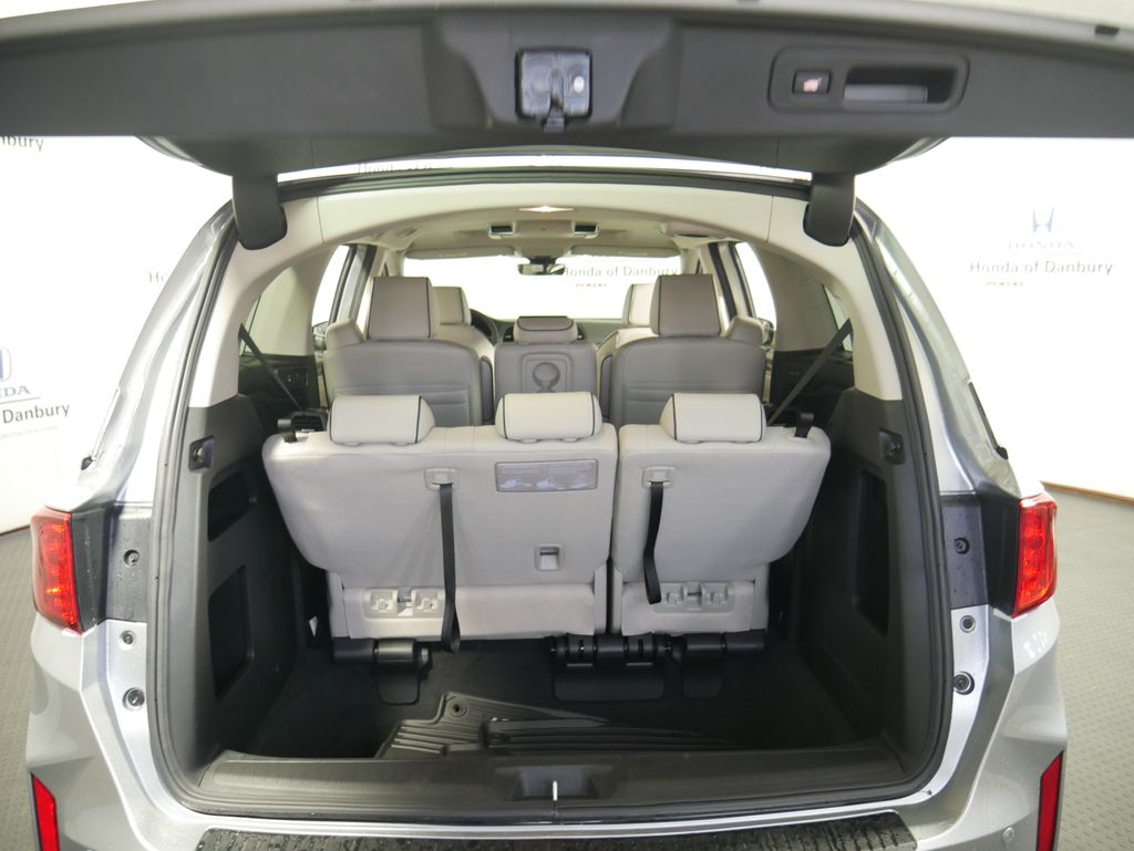 2025 Honda Odyssey Touring 8