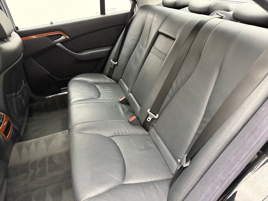 Thumbnail: 2003 Mercedes-Benz S-Class - 25