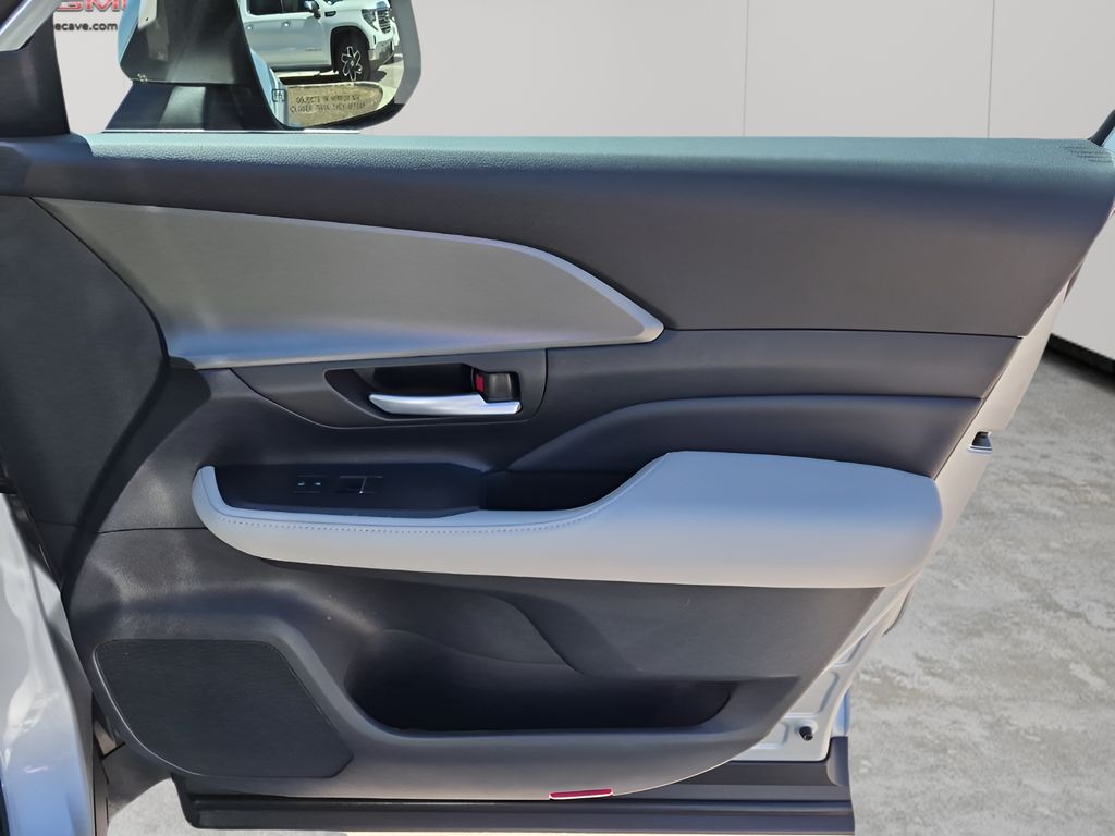 Used Car 2024 Toyota Grand Highlander  Xle For Sale Under $50,000 In Austin, Texas