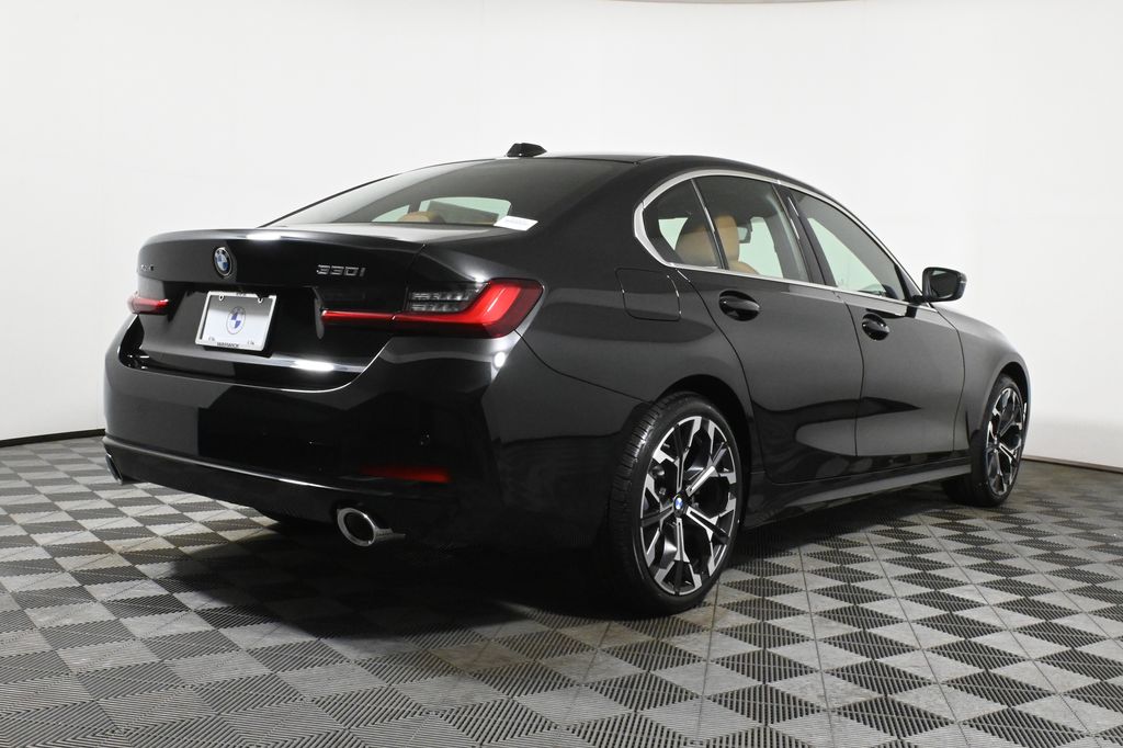 Thumbnail: 2025 BMW 3 Series - 7