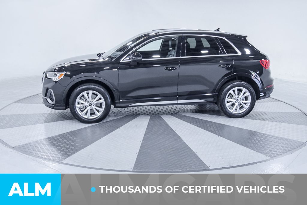 2024 Audi Q3 S line Premium photo 4