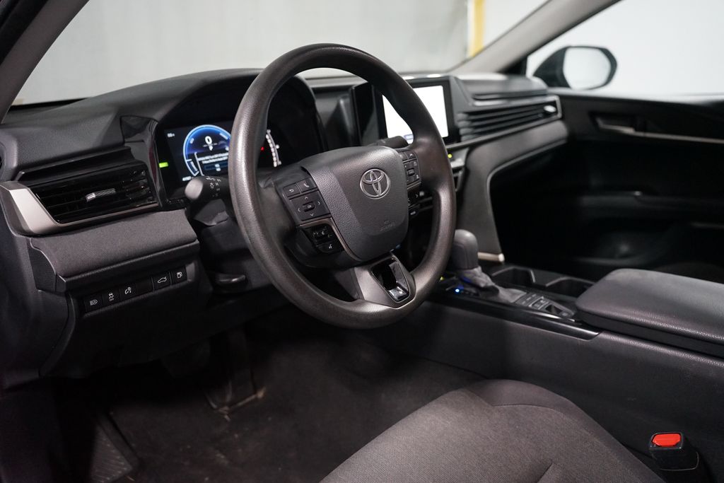 Thumbnail: 2025 Toyota Camry - 6