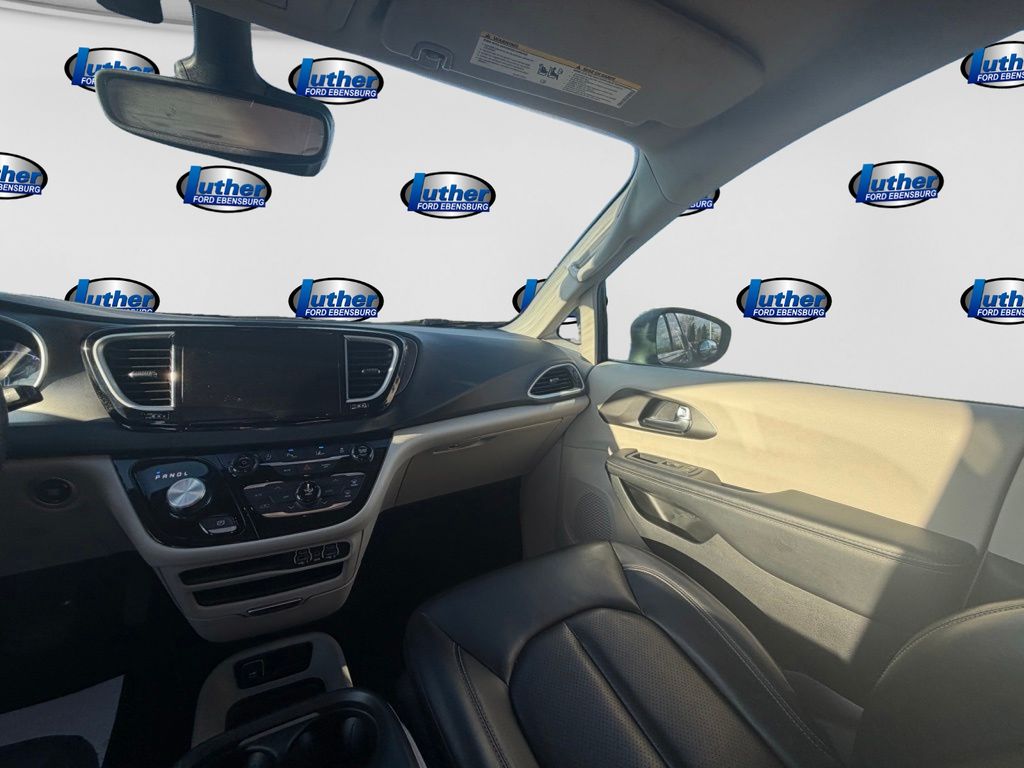 2023 Chrysler Pacifica Touring L Black at Auto Express Mitsubishi