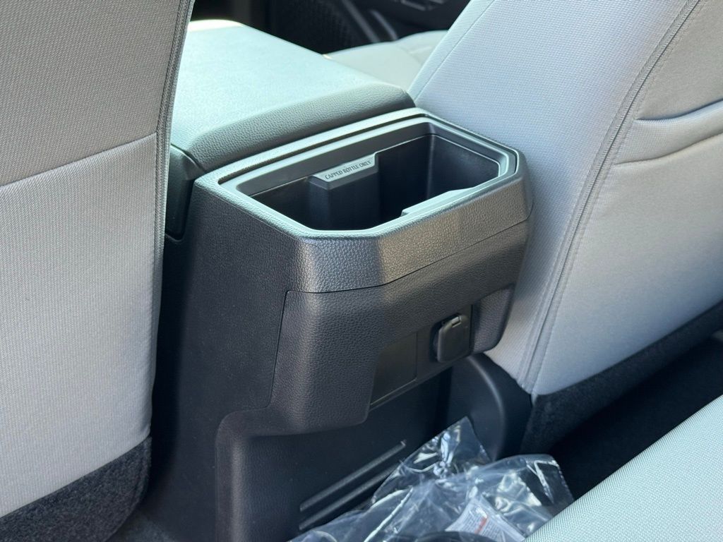2025 Toyota Tacoma SR5 Double Cab photo 11