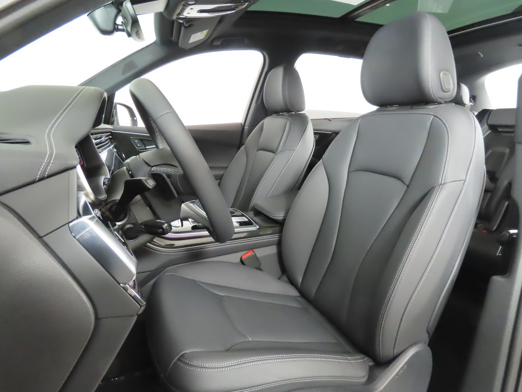 Thumbnail: 2025 Audi Q7 - 31