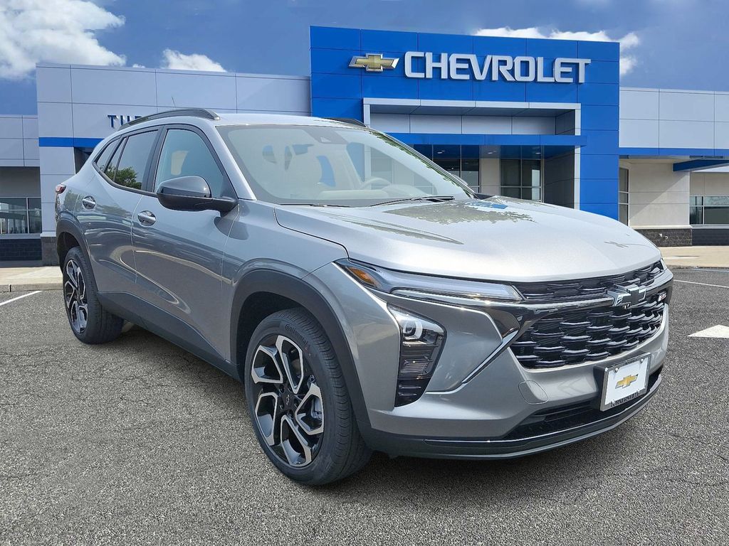 2025 Chevrolet Trax RS 2