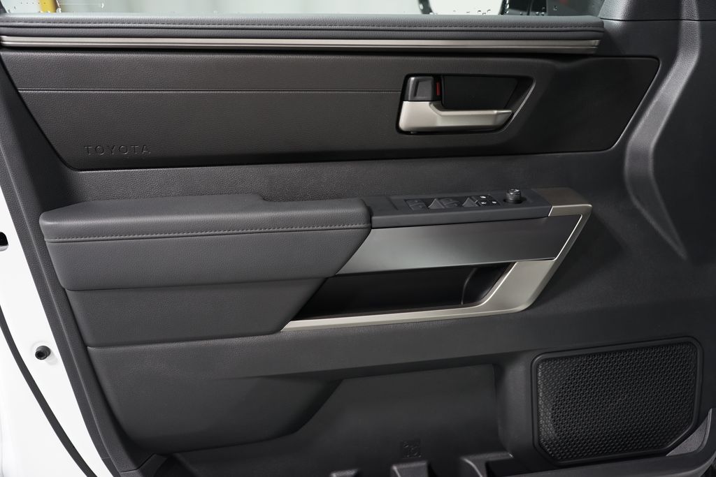 2025 Toyota Tundra SR5 31