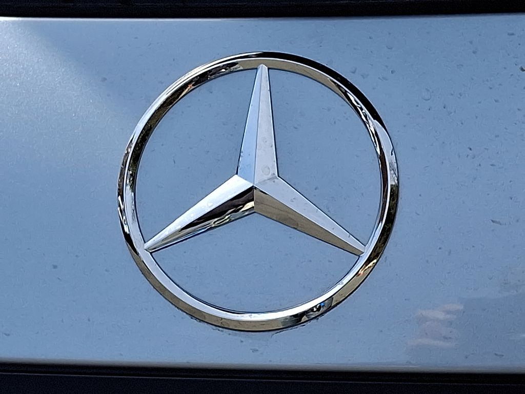 Thumbnail: 2025 Mercedes-Benz GLC - 24