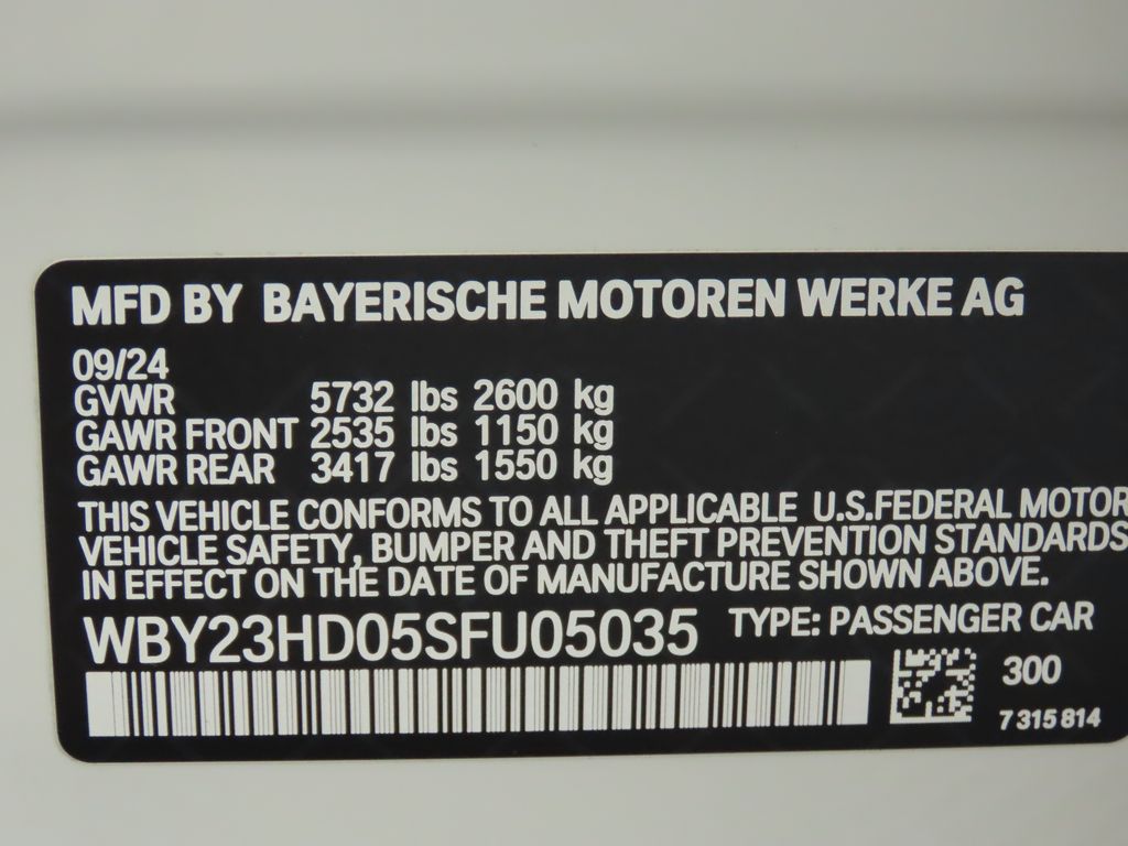 2025 BMW i4 eDrive40 32