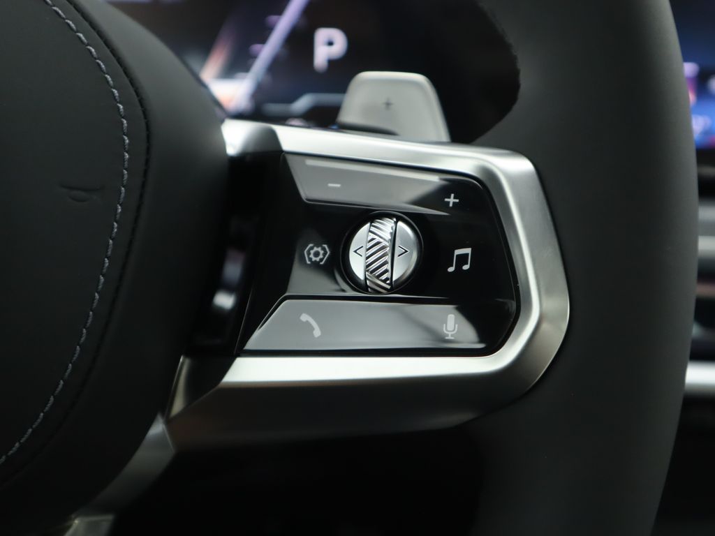 Thumbnail: 2025 BMW 7 Series - 12