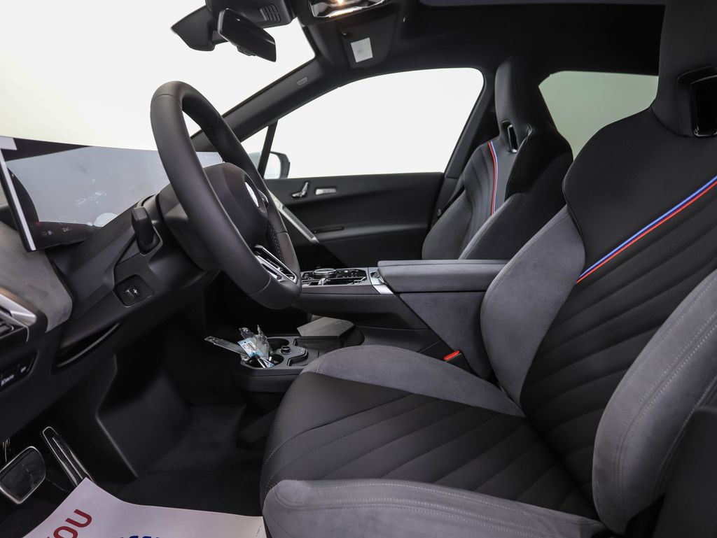 Thumbnail: 2026 BMW iX - 11