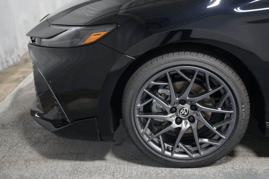2025 Toyota Camry XSE 5