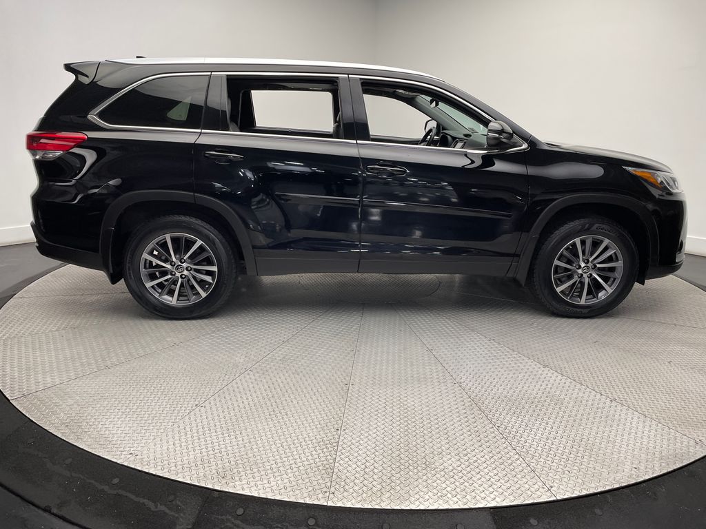 2019 Toyota Highlander XLE 4