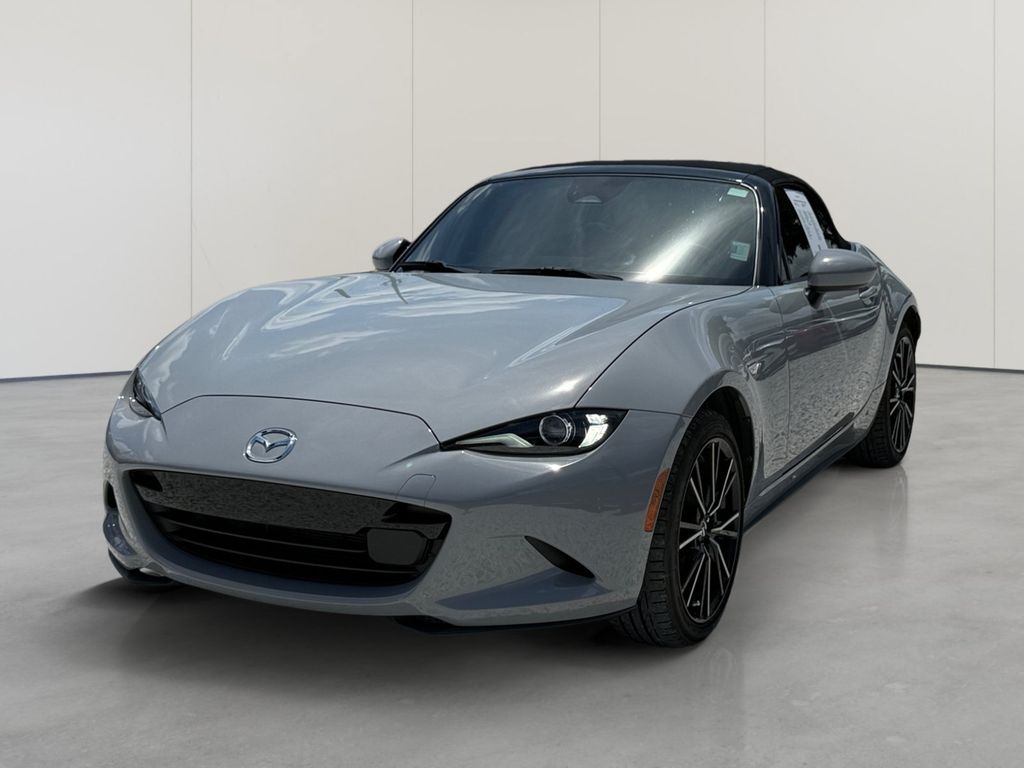 Aero Gray 2024 Mazda MX-5 Miata Convertible Rear-Wheel Drive 6-Speed Automatic