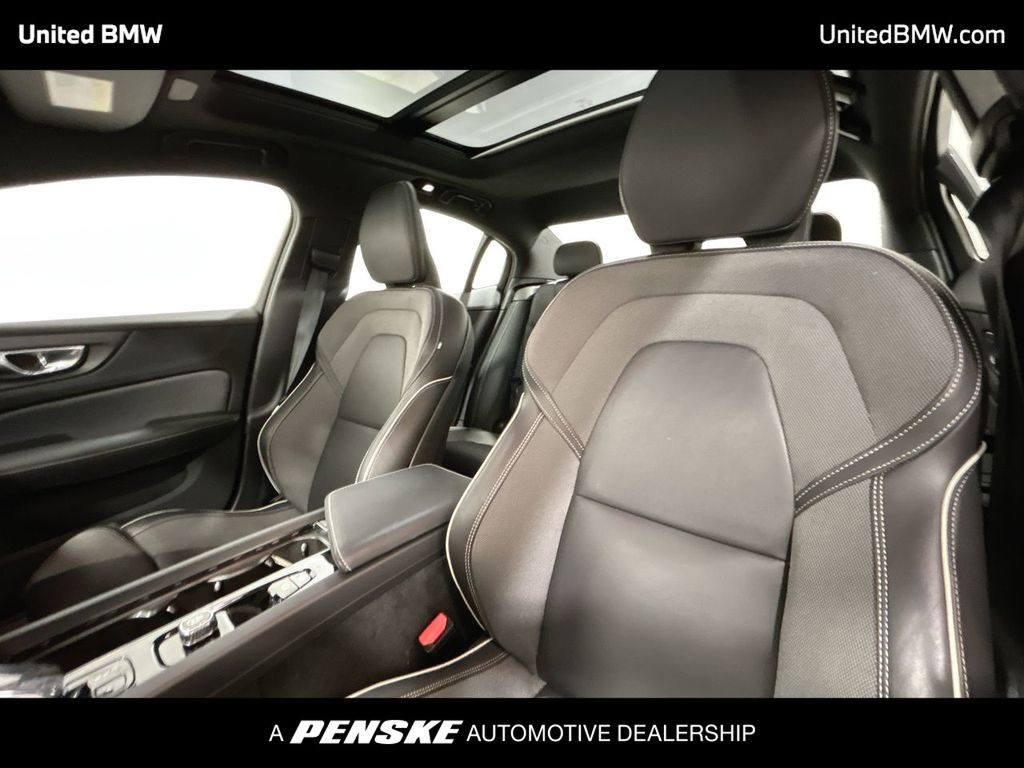 Thumbnail: 2024 Volvo S60 - 13