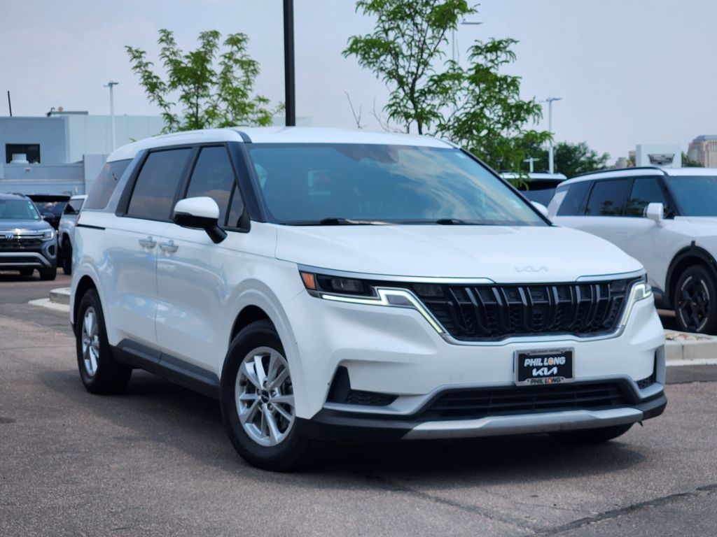 Snow White Pearl 2024 Kia Carnival Minivan Front-Wheel Drive 8-Speed Automatic
